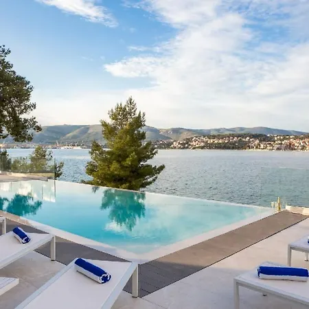 Villa Beach Front Okrug Gornji Trogir